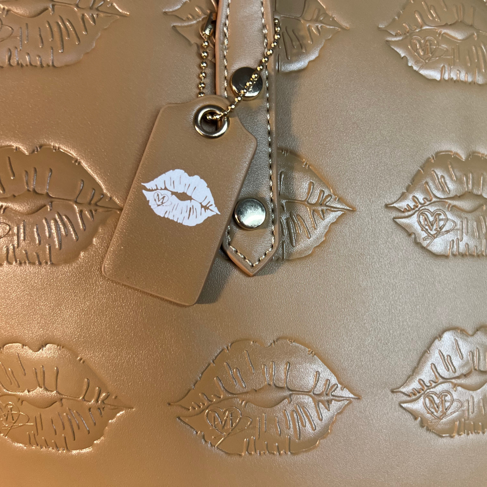 Signature Carryall Tote - Classic Sand